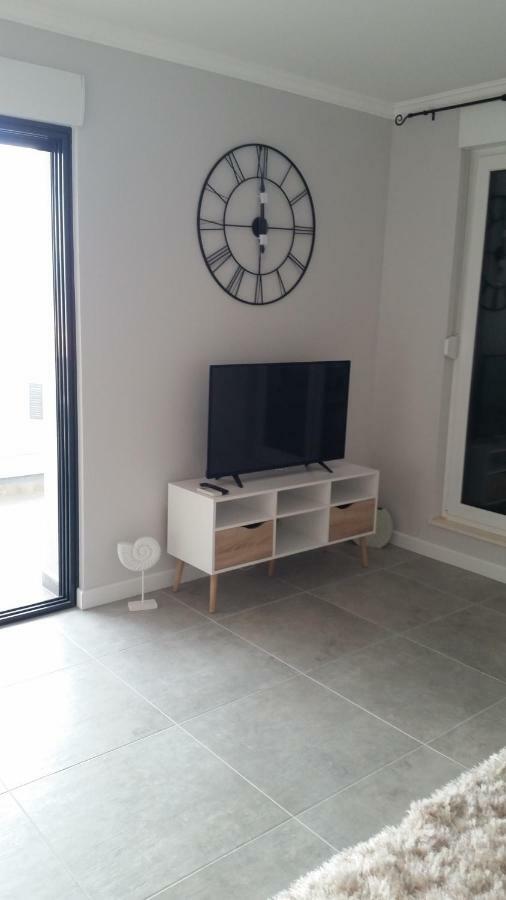 Petra'S Place - Sea View Apartment سلاتين المظهر الخارجي الصورة