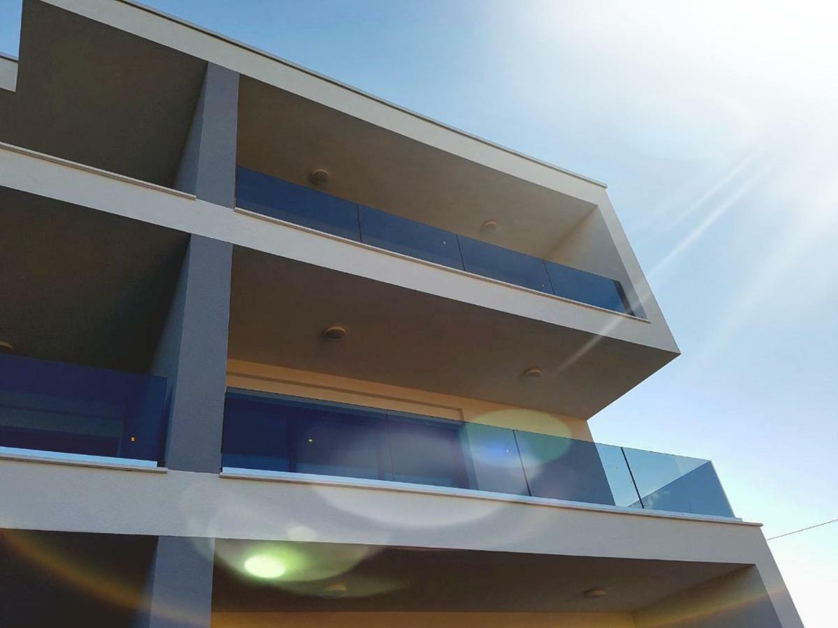 Petra'S Place - Sea View Apartment سلاتين المظهر الخارجي الصورة