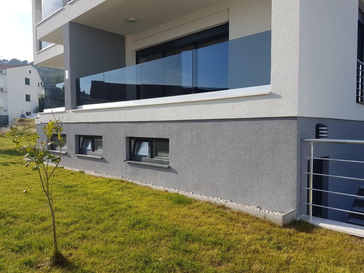 Petra'S Place - Sea View Apartment سلاتين المظهر الخارجي الصورة