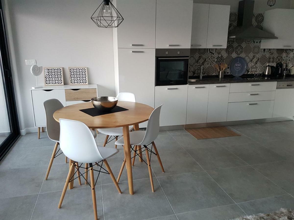 Petra'S Place - Sea View Apartment سلاتين المظهر الخارجي الصورة