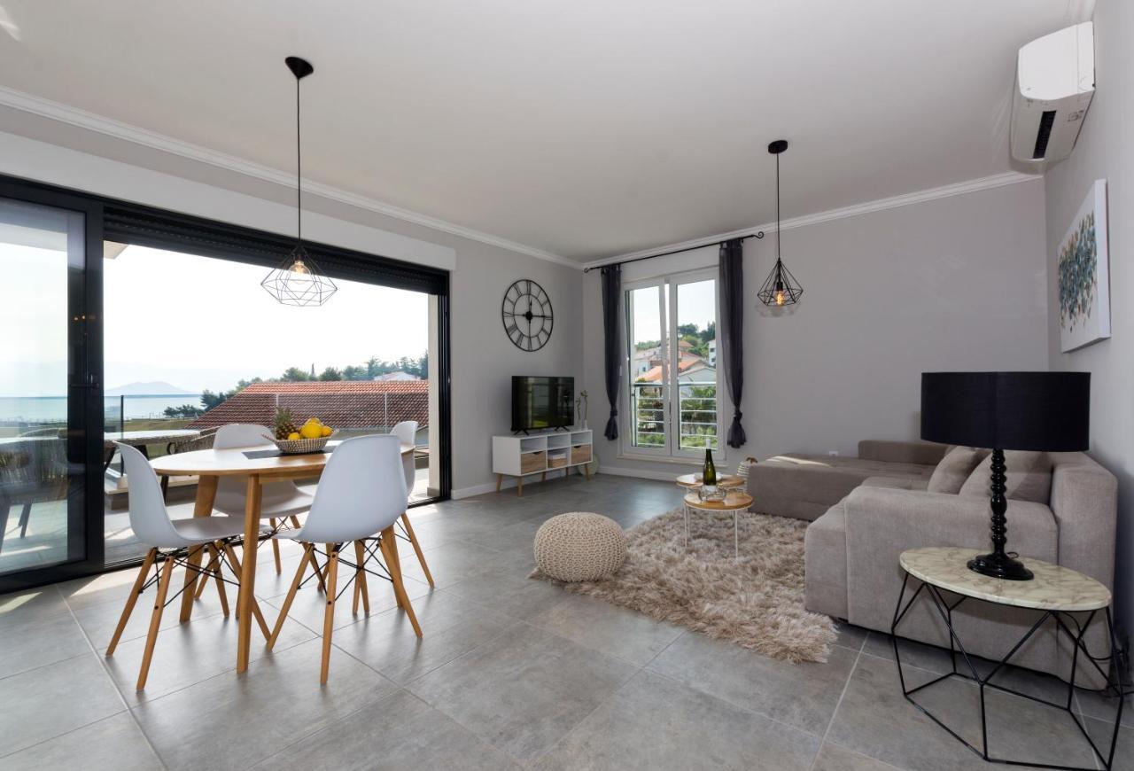 Petra'S Place - Sea View Apartment سلاتين المظهر الخارجي الصورة